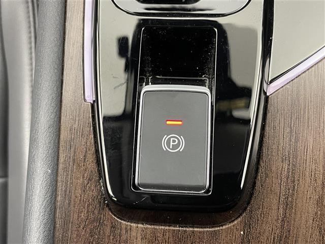 オーラ Ｇ　９０周年記念車　プロパイロット　ＢＯＳＥ　純正９インチナビ　アラウンドビューモニター　ＢＳＭ　ビルトインＥＴＣ２．０　ドライブレコーダー　レーダークルーズ　インテリジェントルームミラー　オートハイビーム　ＬＥＤ　ＴＶ（26枚目）