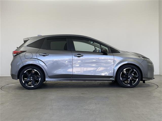 オーラ Ｇ　９０周年記念車　プロパイロット　ＢＯＳＥ　純正９インチナビ　アラウンドビューモニター　ＢＳＭ　ビルトインＥＴＣ２．０　ドライブレコーダー　レーダークルーズ　インテリジェントルームミラー　オートハイビーム　ＬＥＤ　ＴＶ（40枚目）