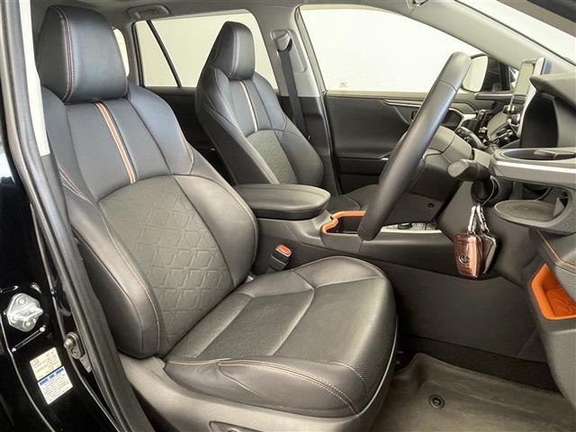 RAV4 アドベンチャー TRDエアロ サンルーフ 純正9インチディスプレイオーディオ パノラミックビューモニター BSM ビルトインETC2.0 前後ドライブレコーダー レーダークルーズ ミラー一体型ドラレコ AC100V(19枚目)