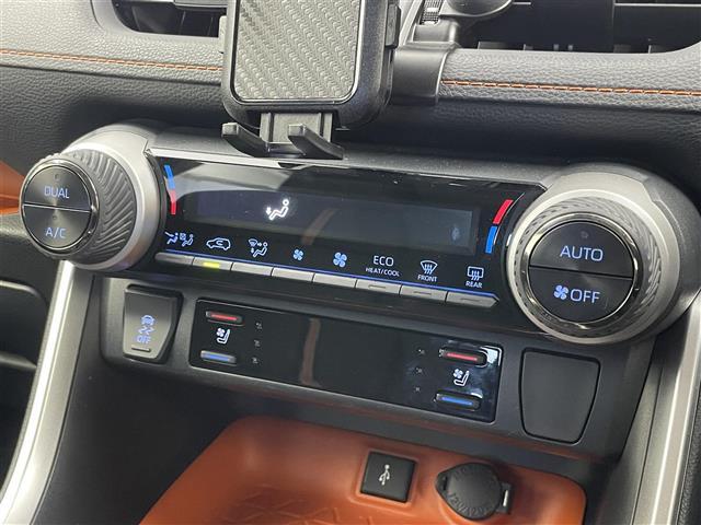RAV4 アドベンチャー TRDエアロ サンルーフ 純正9インチディスプレイオーディオ パノラミックビューモニター BSM ビルトインETC2.0 前後ドライブレコーダー レーダークルーズ ミラー一体型ドラレコ AC100V(27枚目)