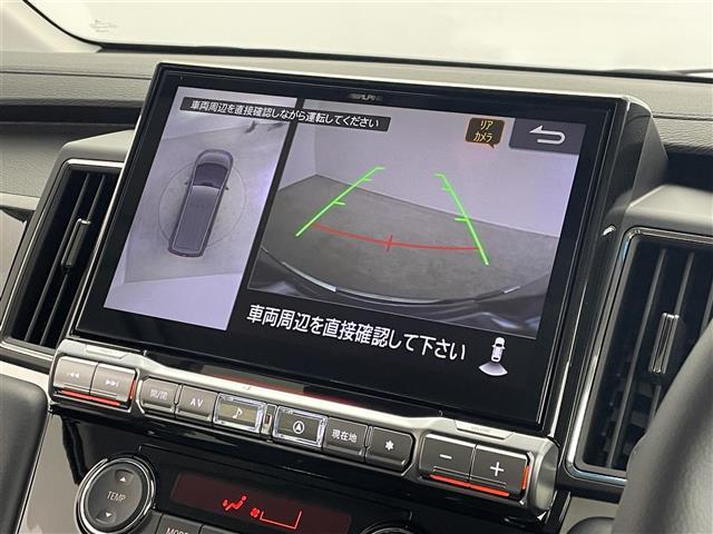 デリカＤ：５ シャモニー　登録済未使用車　ＡＬＰＩＮＥ１１インチナビ　マルチアラウンドモニター　ＢＳＭ　レーダークルーズ　ステアリングヒーター　ＨＤＭＩ　衝突被害軽減ブレーキ　ＡＣ１００Ｖ　純正アルミホイール　オートハイビーム（3枚目）