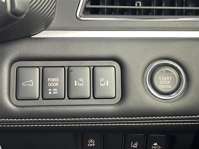 デリカＤ：５ シャモニー　登録済未使用車　ＡＬＰＩＮＥ１１インチナビ　マルチアラウンドモニター　ＢＳＭ　レーダークルーズ　ステアリングヒーター　ＨＤＭＩ　衝突被害軽減ブレーキ　ＡＣ１００Ｖ　純正アルミホイール　オートハイビーム（16枚目）