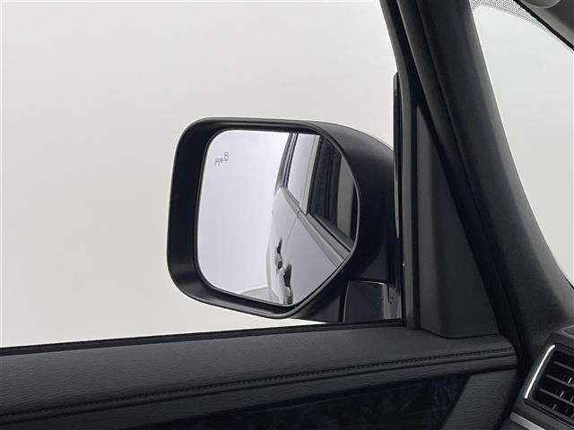 デリカＤ：５ シャモニー　登録済未使用車　ＡＬＰＩＮＥ１１インチナビ　マルチアラウンドモニター　ＢＳＭ　レーダークルーズ　ステアリングヒーター　ＨＤＭＩ　衝突被害軽減ブレーキ　ＡＣ１００Ｖ　純正アルミホイール　オートハイビーム（25枚目）