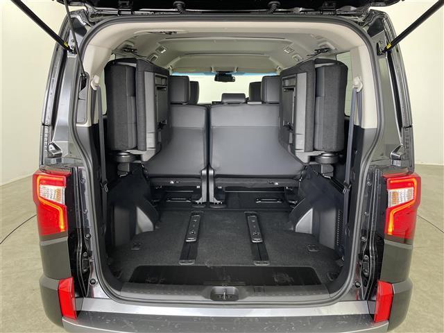 デリカＤ：５ シャモニー　登録済未使用車　ＡＬＰＩＮＥ１１インチナビ　マルチアラウンドモニター　ＢＳＭ　レーダークルーズ　ステアリングヒーター　ＨＤＭＩ　衝突被害軽減ブレーキ　ＡＣ１００Ｖ　純正アルミホイール　オートハイビーム（30枚目）