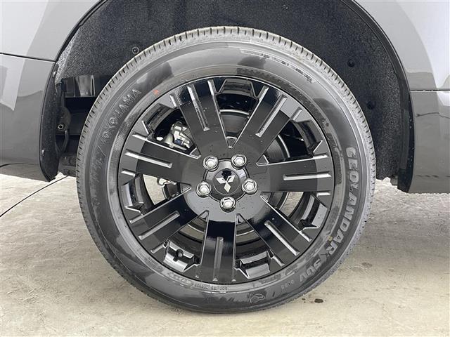 デリカＤ：５ シャモニー　登録済未使用車　ＡＬＰＩＮＥ１１インチナビ　マルチアラウンドモニター　ＢＳＭ　レーダークルーズ　ステアリングヒーター　ＨＤＭＩ　衝突被害軽減ブレーキ　ＡＣ１００Ｖ　純正アルミホイール　オートハイビーム（34枚目）