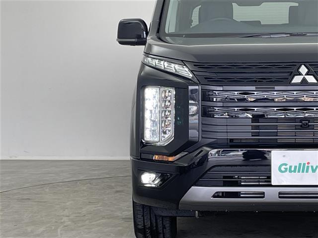 デリカＤ：５ シャモニー　登録済未使用車　ＡＬＰＩＮＥ１１インチナビ　マルチアラウンドモニター　ＢＳＭ　レーダークルーズ　ステアリングヒーター　ＨＤＭＩ　衝突被害軽減ブレーキ　ＡＣ１００Ｖ　純正アルミホイール　オートハイビーム（35枚目）