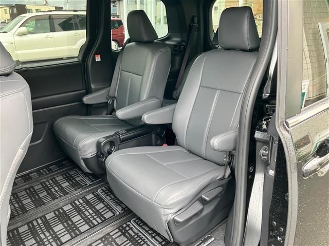 ヴォクシー ハイブリッドＳ－Ｚ（31枚目）