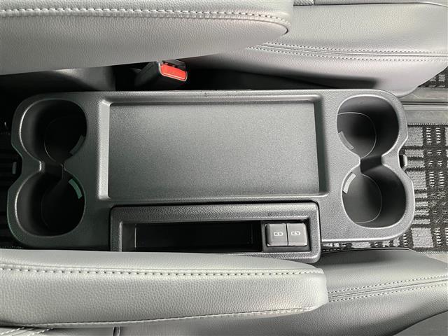 ヴォクシー ハイブリッドＳ－Ｚ（41枚目）