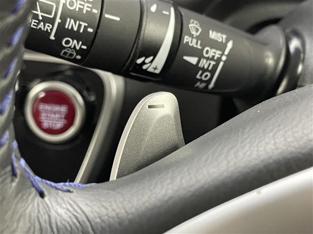 Ｎ－ＢＯＸカスタム Ｇ　ターボＳＳブラックスタイルパッケージ　ホンダセンシング　社外８インチナビ　フリップダウンモニター　バックカメラ　ビルトインＥＴＣ　ドライブレコーダー　クルーズコントロール　シートヒーター　社外アルミホイール　オートライト　ＨＩＤライト（12枚目）