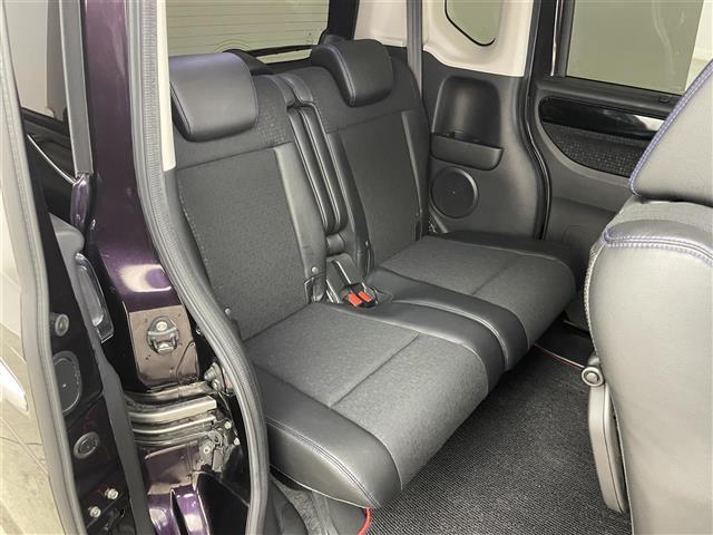 Ｎ－ＢＯＸカスタム Ｇ　ターボＳＳブラックスタイルパッケージ　ホンダセンシング　社外８インチナビ　フリップダウンモニター　バックカメラ　ビルトインＥＴＣ　ドライブレコーダー　クルーズコントロール　シートヒーター　社外アルミホイール　オートライト　ＨＩＤライト（22枚目）