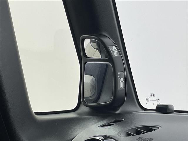 Ｎ－ＢＯＸカスタム Ｇ　ターボＳＳブラックスタイルパッケージ　ホンダセンシング　社外８インチナビ　フリップダウンモニター　バックカメラ　ビルトインＥＴＣ　ドライブレコーダー　クルーズコントロール　シートヒーター　社外アルミホイール　オートライト　ＨＩＤライト（29枚目）