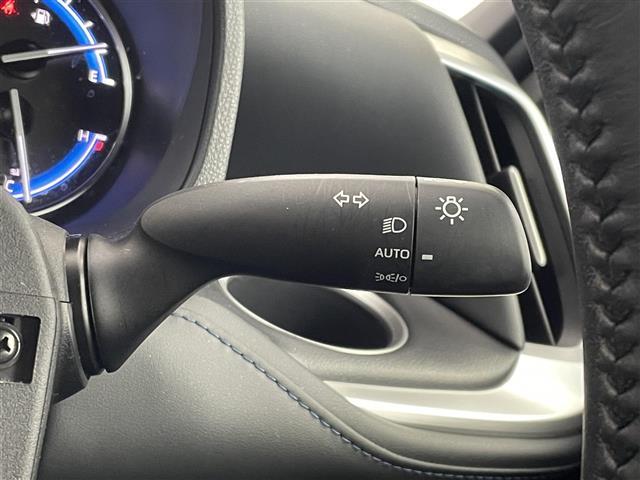 ヴォクシー ハイブリッドS-Z 快適利便パッケージ 純正10.5インチディスプレイオーディオ バックカメラ ビルトインETC2.0 DVD再生 三眼 レーダークルーズ シートヒーター ステアリングヒーター HDMI AC100V(13枚目)