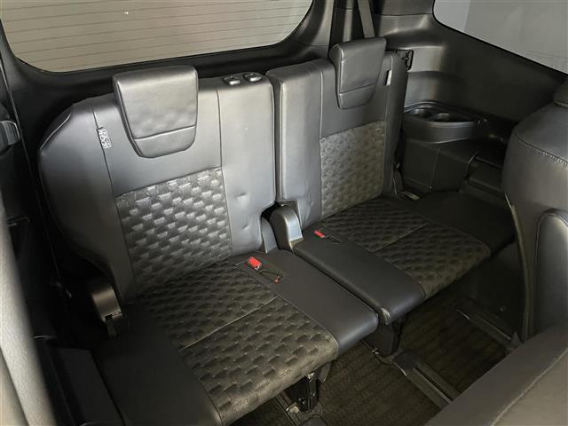 ヴォクシー ハイブリッドS-Z 快適利便パッケージ 純正10.5インチディスプレイオーディオ バックカメラ ビルトインETC2.0 DVD再生 三眼 レーダークルーズ シートヒーター ステアリングヒーター HDMI AC100V(18枚目)