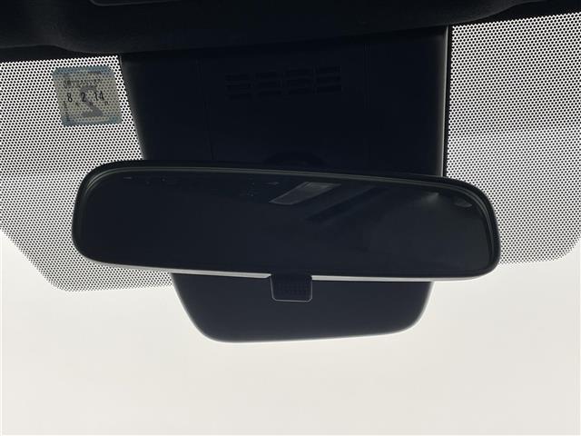 ヴォクシー ハイブリッドS-Z 快適利便パッケージ 純正10.5インチディスプレイオーディオ バックカメラ ビルトインETC2.0 DVD再生 三眼 レーダークルーズ シートヒーター ステアリングヒーター HDMI AC100V(22枚目)