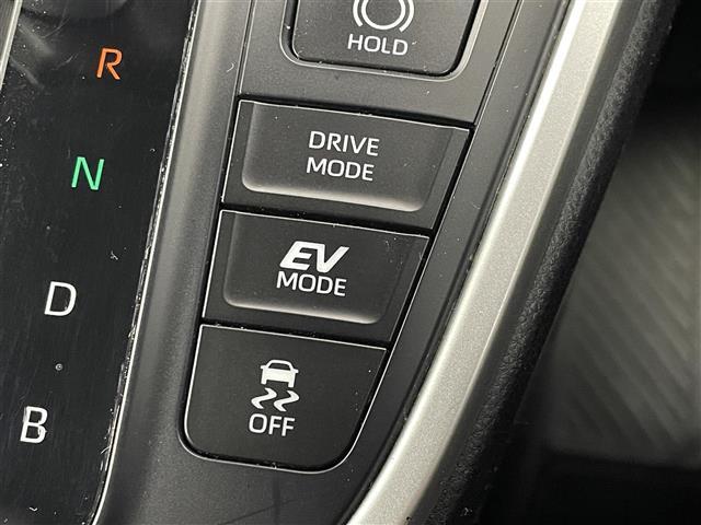 ヴォクシー ハイブリッドS-Z 快適利便パッケージ 純正10.5インチディスプレイオーディオ バックカメラ ビルトインETC2.0 DVD再生 三眼 レーダークルーズ シートヒーター ステアリングヒーター HDMI AC100V(25枚目)