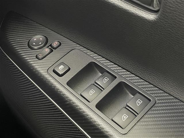 デリカD:5 ブラックエディション ALPINE11インチナビ マルチアラウンドモニター BSM 電動ステップ ETC 前後ドラレコ 黒レザー eアシスト レーダークルーズ シートヒーター ステアリングヒーター HDMI AC100V(31枚目)