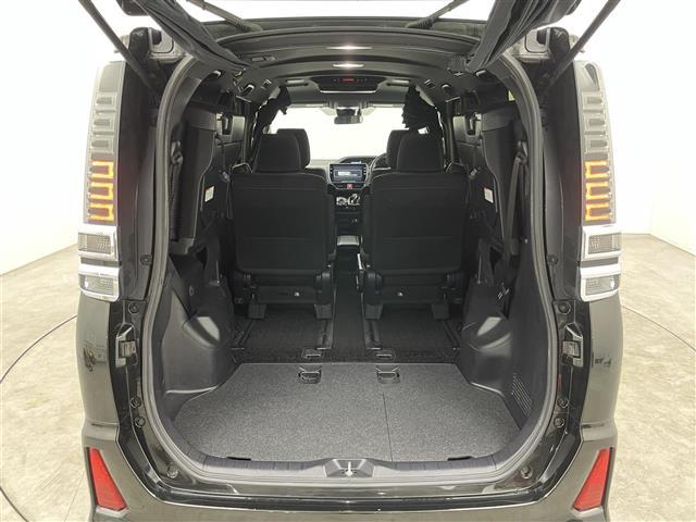 ヴォクシー ハイブリッドZS 純正10インチナビ フリップダウンモニター バックカメラカメラ ビルトインETC トヨタセーフティーセンス クルーズコントロール シートヒーター 純正アルミホイール オートハイビーム LED 地デジ(31枚目)