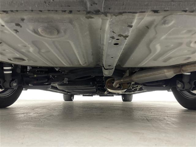 ヴォクシー ハイブリッドZS 純正10インチナビ フリップダウンモニター バックカメラカメラ ビルトインETC トヨタセーフティーセンス クルーズコントロール シートヒーター 純正アルミホイール オートハイビーム LED 地デジ(32枚目)