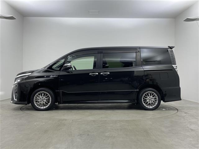 ヴォクシー ハイブリッドZS 純正10インチナビ フリップダウンモニター バックカメラカメラ ビルトインETC トヨタセーフティーセンス クルーズコントロール シートヒーター 純正アルミホイール オートハイビーム LED 地デジ(38枚目)