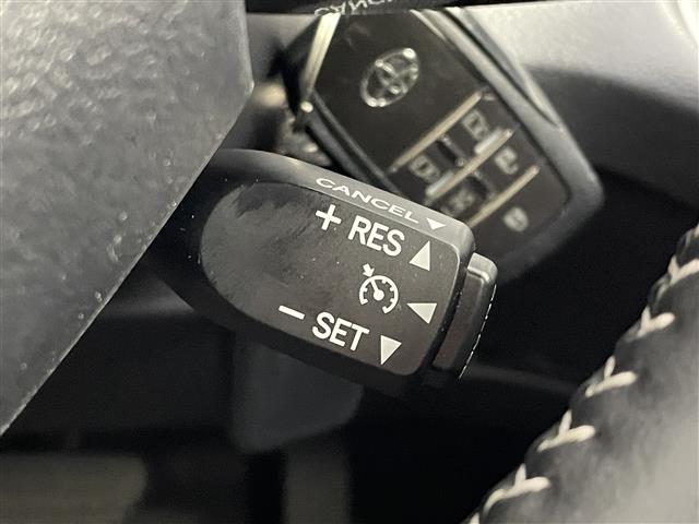 シエンタ ハイブリッドファンベースGセーフティーエディションII 純正ナビ バックカメラ ビルトインETC 前後ドライブレコーダー セーフティセンス クルーズコントロール シートヒーター ステアリングヒーター スマートキー オートハイビーム LEDライト 地デジTV(11枚目)