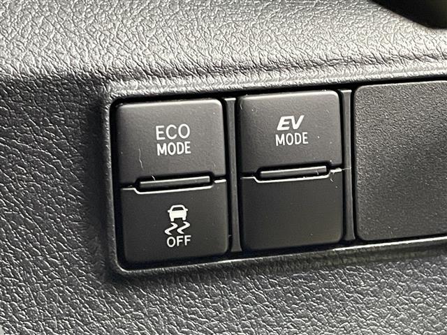 シエンタ ハイブリッドファンベースGセーフティーエディションII 純正ナビ バックカメラ ビルトインETC 前後ドライブレコーダー セーフティセンス クルーズコントロール シートヒーター ステアリングヒーター スマートキー オートハイビーム LEDライト 地デジTV(17枚目)