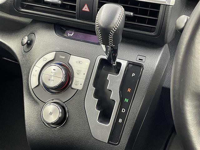 シエンタ ハイブリッドファンベースGセーフティーエディションII 純正ナビ バックカメラ ビルトインETC 前後ドライブレコーダー セーフティセンス クルーズコントロール シートヒーター ステアリングヒーター スマートキー オートハイビーム LEDライト 地デジTV(22枚目)