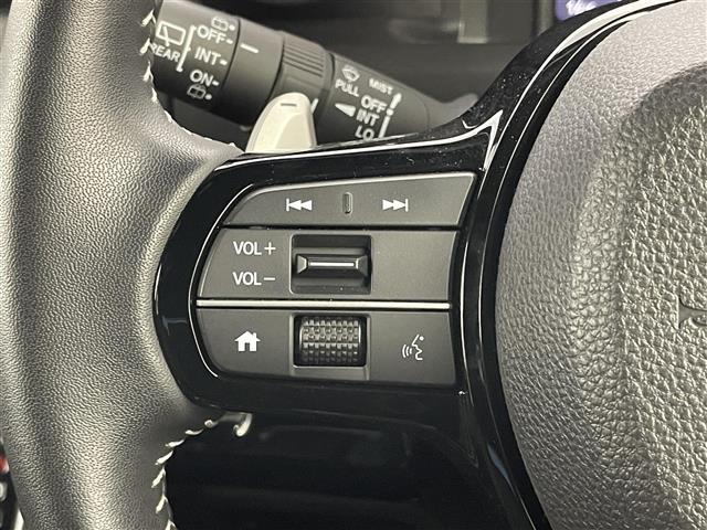 Ｎ－ＢＯＸカスタム ターボコーディネートスタイル　純正８インチディスプレイオーディオ　バックカメラ　ホンダセンシング　アダプティブクルーズコントロール　シートヒーター　パドルシフト　純正アルミホイール　スマートキー　オートハイビーム　ＬＥＤライト（9枚目）