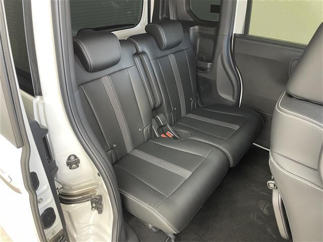 Ｎ－ＢＯＸカスタム ターボコーディネートスタイル　純正８インチディスプレイオーディオ　バックカメラ　ホンダセンシング　アダプティブクルーズコントロール　シートヒーター　パドルシフト　純正アルミホイール　スマートキー　オートハイビーム　ＬＥＤライト（17枚目）