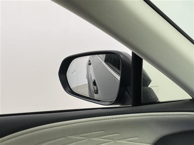 RX RX350 バージョンL サンルーフ メーカーナビ パノラミックビューモニター BSM HUD 白ハーフレザー 三眼LED レーダークルーズ デジタルミラー シートヒーター ベンチレーション ステアリングヒーター メモリシート(30枚目)