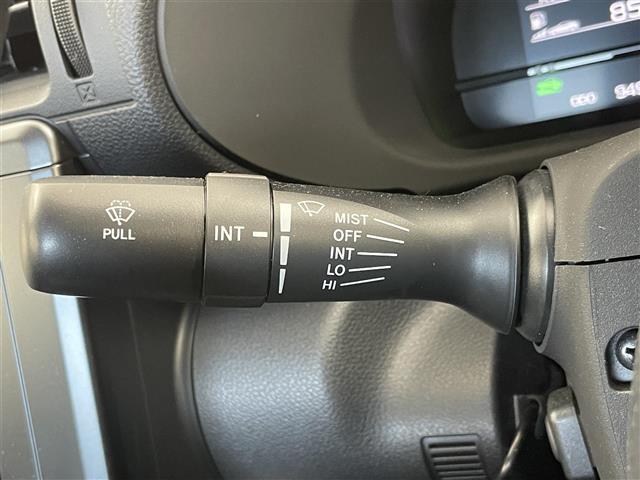 GR86 SZ 純正ナビ バックカメラ ETC 前後ドライブレコーダー クルーズコントロール ステアリングスイッチ プッシュスタート スマートキー 純正アルミホイール オートライト LEDヘッドライト 地デジフルセグ(10枚目)