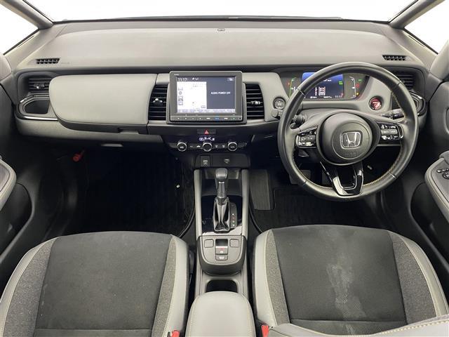 フィット e:HEV RS 純正8インチメモリナビ バックカメラ ドライブレコーダー レーダークルーズコントロール ETC 衝突被害軽減 純正16インチAW オートLEDライト ハーフレザーシート(2枚目)