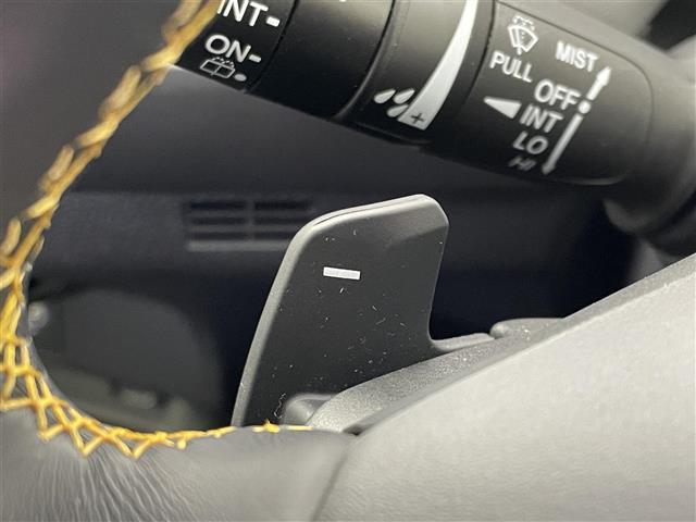 フィット e:HEV RS 純正8インチメモリナビ バックカメラ ドライブレコーダー レーダークルーズコントロール ETC 衝突被害軽減 純正16インチAW オートLEDライト ハーフレザーシート(11枚目)