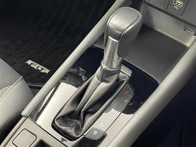 フィット e:HEV RS 純正8インチメモリナビ バックカメラ ドライブレコーダー レーダークルーズコントロール ETC 衝突被害軽減 純正16インチAW オートLEDライト ハーフレザーシート(25枚目)