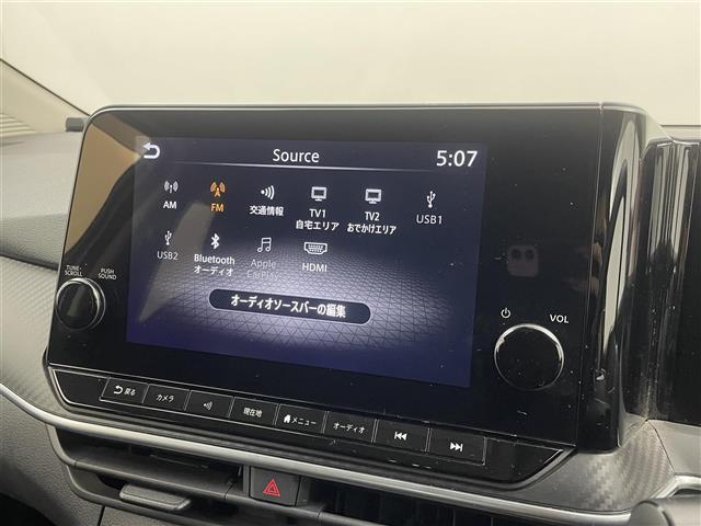 ノート Ｘ　純正９インチナビ　アラウンドビューモニター　ＢＳＩ　ビルトインＥＴＣ２．０　ドライブレコーダー　エマージェンシーブレーキ　インテリジェントルームミラー　ワイヤレス充電　ＨＤＭＩ　オートライト　地デジ（5枚目）