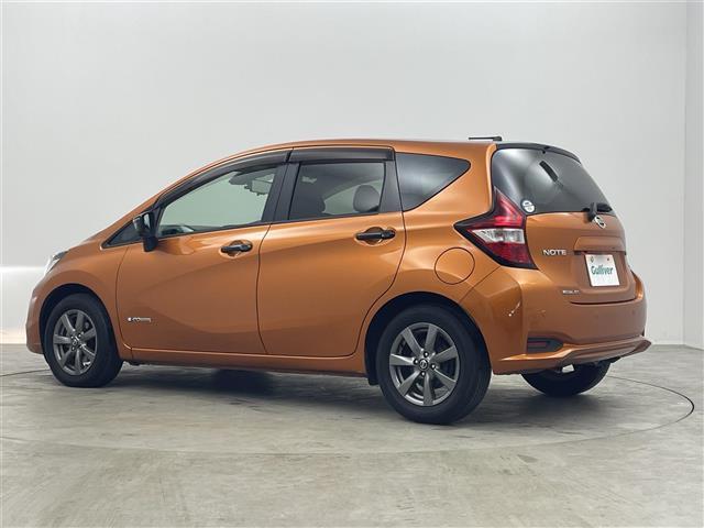 ノート ｅ－パワー　メダリスト　Ｂアロー　純正ナビ　アラウンドビューモニター　ＥＴＣ　ドライブレコーダー　エマージェンシーブレーキ　レーダークルーズコントロール　インテリジェントルームミラー　純正アルミホイール　オートライト　ＬＥＤライト（43枚目）