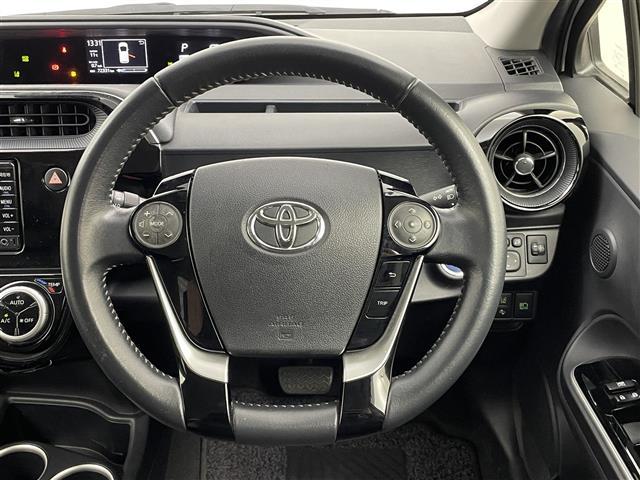 アクア クロスオーバー　純正ナビ　バックカメラ　ビルトインＥＴＣ　ドライブレコーダー　セーフティーセンス　ハーフレザー　ＨＩＤヘッドライト　ステアリングスイッチ　純正アルミホイール　スマートキー　オートライト　ワンセグＴＶ（8枚目）