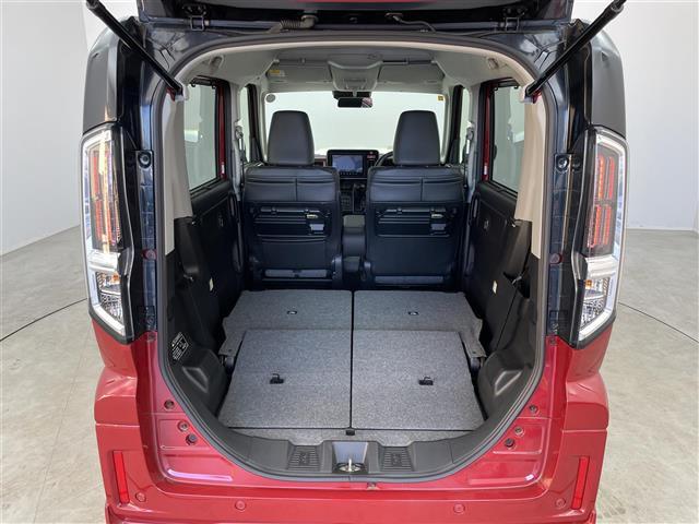 スペーシアカスタム ハイブリッドＸＳターボ　純正９インチディスプレイオーディオ　全方位モニター　ＨＵＤ　セーフティサポート　アダプティブクルーズコントロール　シートヒーター　ステアリングヒーター　両側パワースライドドア　純正アルミ　オートライト（21枚目）