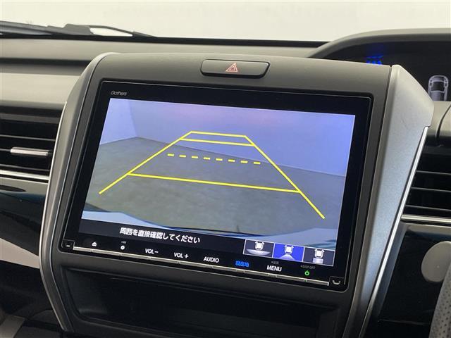 フリード モデューロＸ　純正９インチナビ　フリップダウンモニター　バックカメラ　ビルトインＥＴＣ　ドライブレコーダー　ホンダセンシング　アダプティブクルーズコントロール　純正アルミホイール　オートライト　ＬＥＤヘッドライト（4枚目）