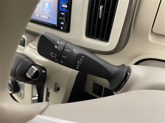 ムーヴキャンバス Ｇブラックアクセントリミテッド　ＳＡＩＩＩ　スマートアシスト３　純正ナビ　パノラマモニター　ドライブレコーダー　ステアリングスイッチ　両側パワースライドドア　プッシュスタート　スマートキー　オートハイビーム　ＬＥＤヘッドライト　地デジフルセグ（8枚目）