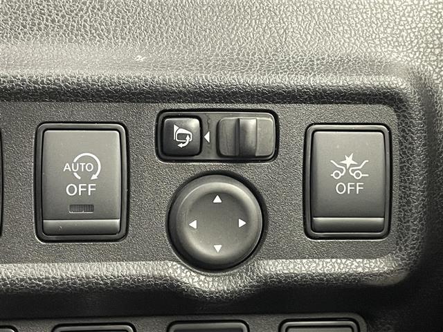 ノート Ｘ　社外ナビ　バックカメラ　ＥＴＣ　ドライブレコーダー　エマージェンシーブレーキ　ヘッドライトレベライザー　コーナーセンサー　Ｂｌｕｅｔｏｏｔｈ　フロアマット　プッシュスタート　スマートキー　オートライト（14枚目）