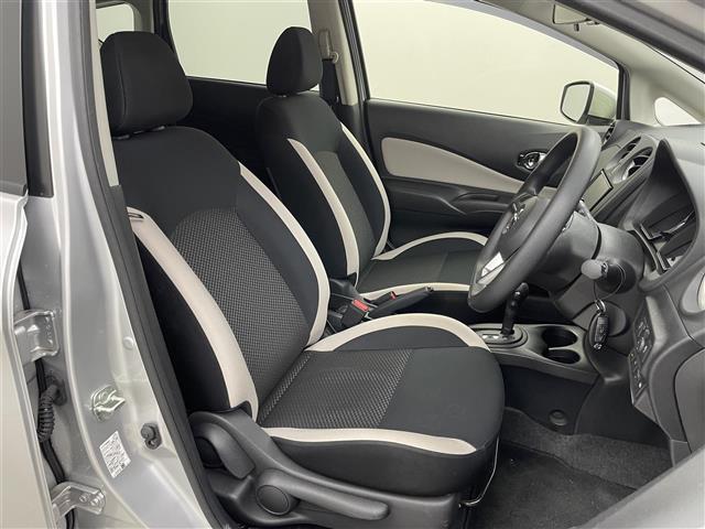 ノート Ｘ　社外ナビ　バックカメラ　ＥＴＣ　ドライブレコーダー　エマージェンシーブレーキ　ヘッドライトレベライザー　コーナーセンサー　Ｂｌｕｅｔｏｏｔｈ　フロアマット　プッシュスタート　スマートキー　オートライト（17枚目）