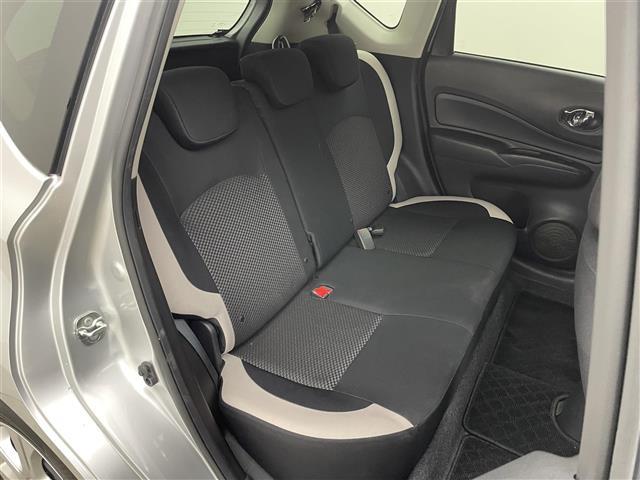 ノート Ｘ　社外ナビ　バックカメラ　ＥＴＣ　ドライブレコーダー　エマージェンシーブレーキ　ヘッドライトレベライザー　コーナーセンサー　Ｂｌｕｅｔｏｏｔｈ　フロアマット　プッシュスタート　スマートキー　オートライト（18枚目）