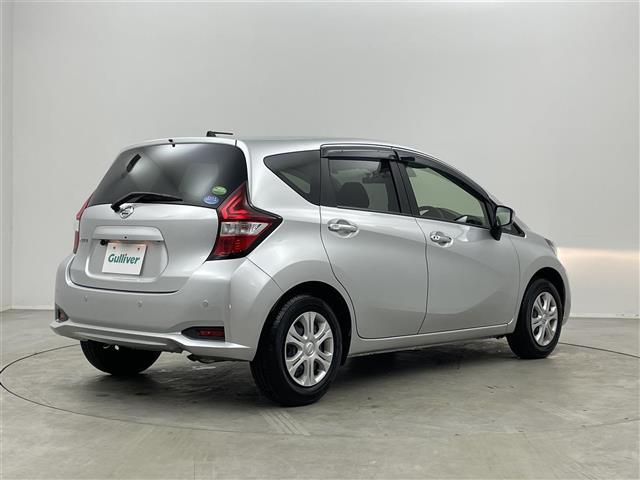 ノート Ｘ　社外ナビ　バックカメラ　ＥＴＣ　ドライブレコーダー　エマージェンシーブレーキ　ヘッドライトレベライザー　コーナーセンサー　Ｂｌｕｅｔｏｏｔｈ　フロアマット　プッシュスタート　スマートキー　オートライト（42枚目）