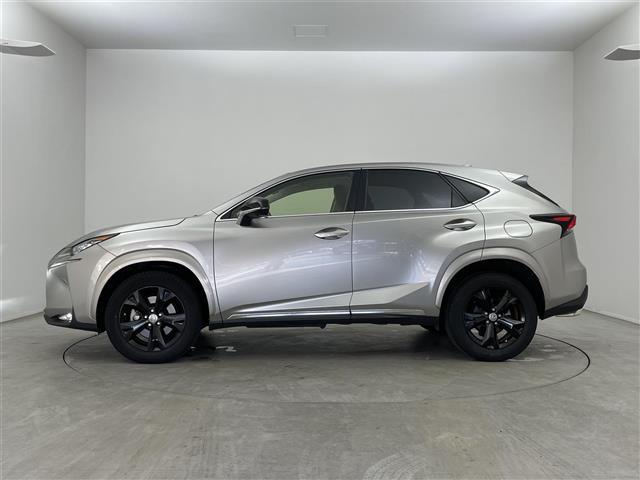 ＮＸ ＮＸ２００ｔ　アーバンスタイル　メーカーナビ　バックカメラ　赤レザーシート　三眼ＬＥＤ　クルーズコントロール　ビルトインＥＴＣ２．０　シートヒーター　メモリシート　ステアリングヒーター　純正アルミホイール　オートライト　地デジＴＶ（38枚目）