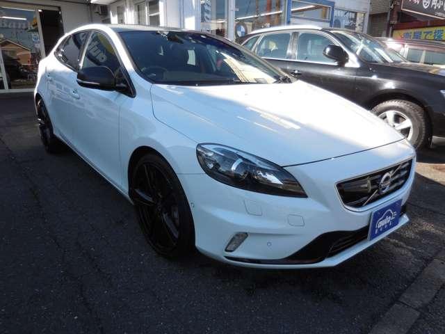 Ｖ４０ Ｔ５　Ｒデザイン　Ｔ５　Ｒデザイン　カーボンＥＤ・特別限定車・ワンオーナー（3枚目）