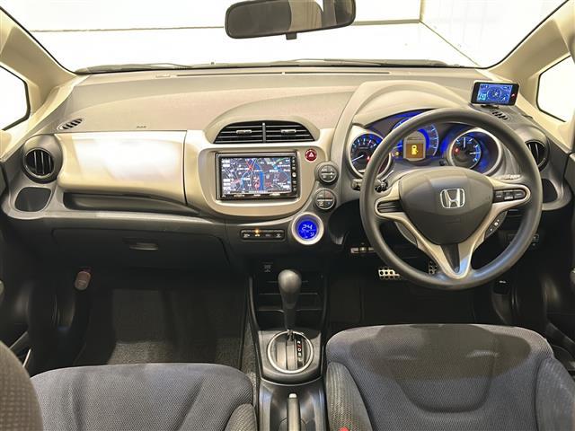 フィットハイブリッド スマートセレクション　無限エアロＡＷ　純正ナビ　バックカメラ　ＥＴＣ（2枚目）