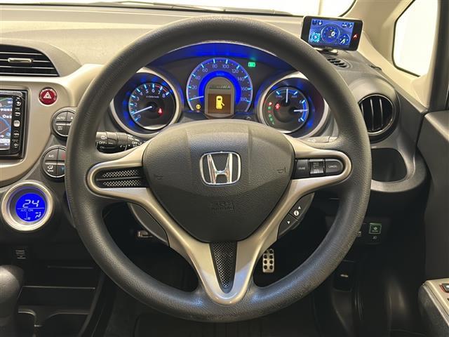 フィットハイブリッド スマートセレクション　無限エアロＡＷ　純正ナビ　バックカメラ　ＥＴＣ（7枚目）