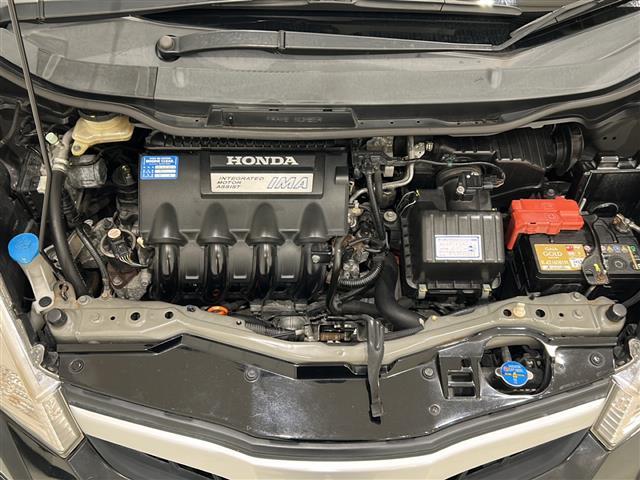 フィットハイブリッド スマートセレクション　無限エアロＡＷ　純正ナビ　バックカメラ　ＥＴＣ（16枚目）