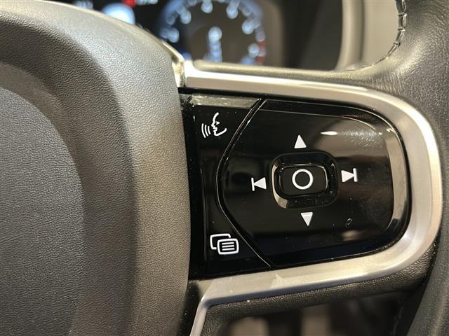 ＸＣ９０ Ｔ６　ＡＷＤ　インスクリプション　レーンキーピングエイド　パイロットアシスト　コーナリングライト　コーナーセンサー　フルセグＴＶ　純正ＨＤＤナビ　ビルトインＥＴＣ　シートヒーター　ベンチレーション　Ａｐｐｌｅｃａｒｐｌａｙ（15枚目）