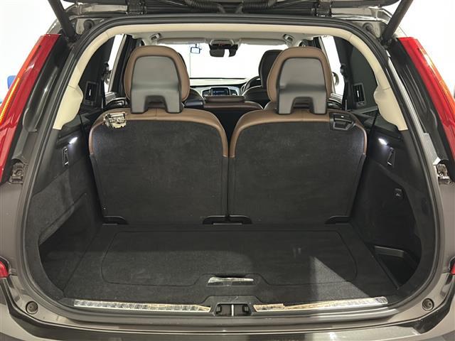 ＸＣ９０ Ｔ６　ＡＷＤ　インスクリプション　レーンキーピングエイド　パイロットアシスト　コーナリングライト　コーナーセンサー　フルセグＴＶ　純正ＨＤＤナビ　ビルトインＥＴＣ　シートヒーター　ベンチレーション　Ａｐｐｌｅｃａｒｐｌａｙ（29枚目）